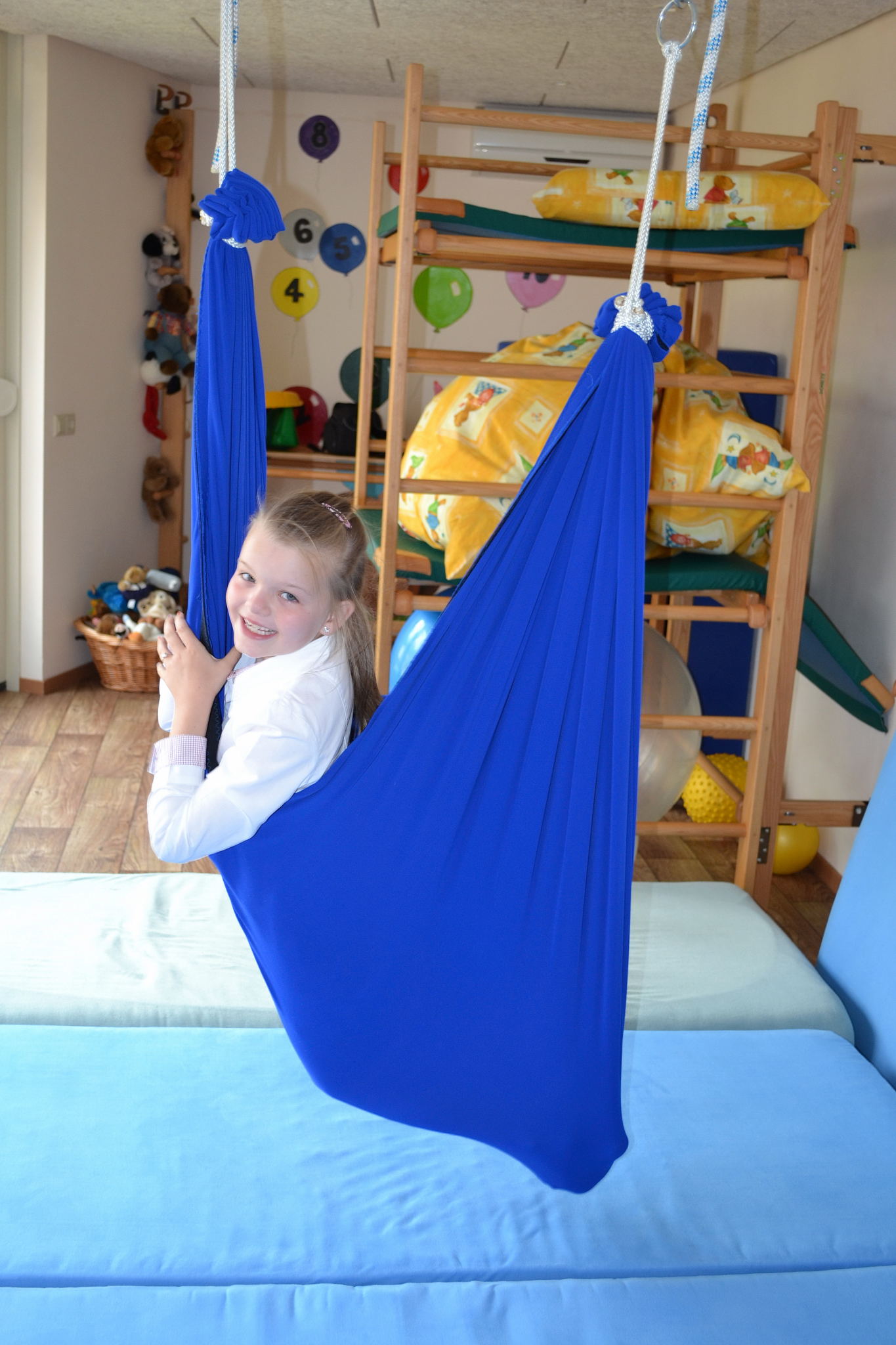 Door de elasticiteit van de hangmat geeft extra duk op het lichaam. wordt je er helemaal door e hangmat geeft